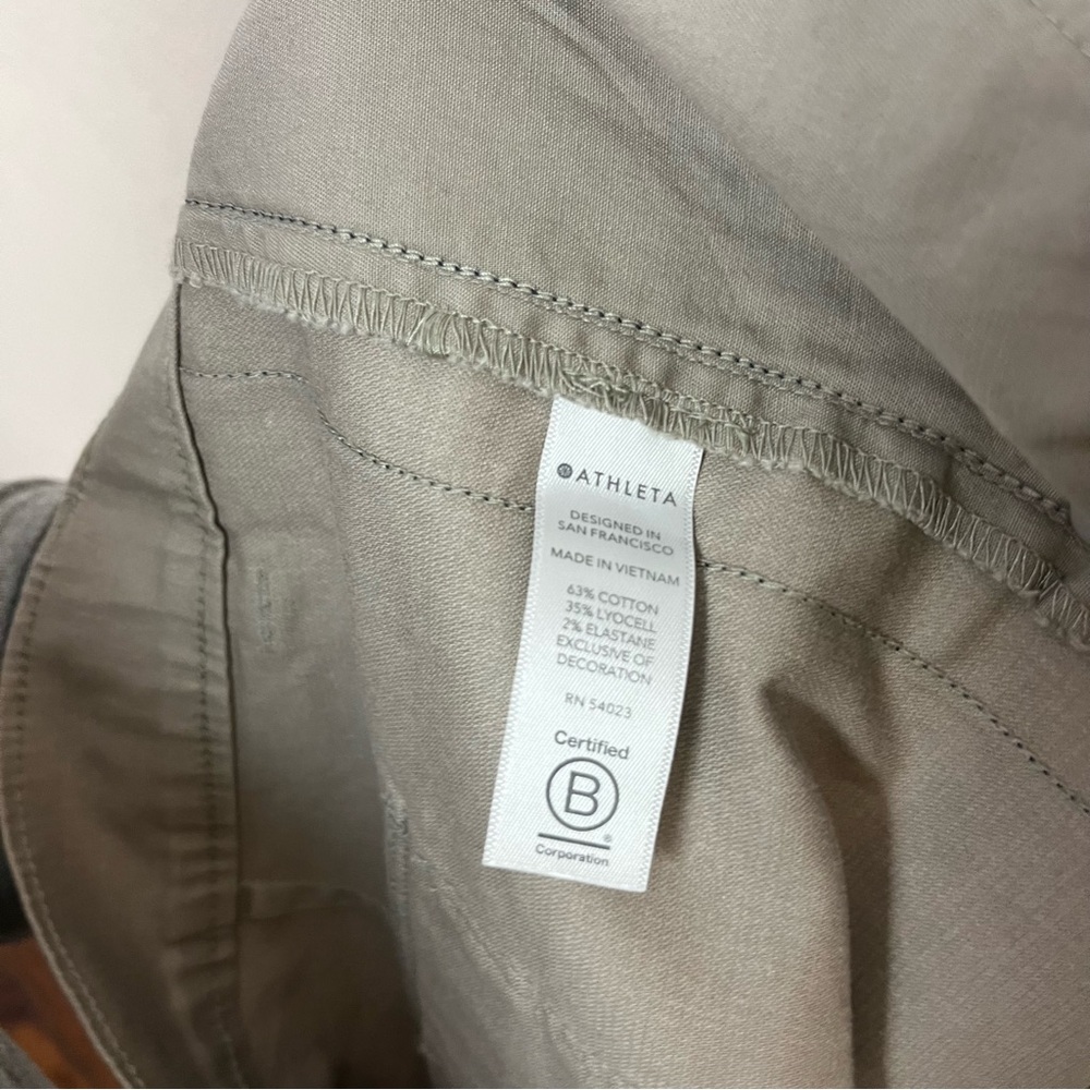 Athleta Summit Cargo Pants Mid-Rise‎ Side Stripe Outdoor Hiking Beige Women's 2 - Picture 6 of 14